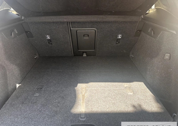 Volvo XC 40 cena 149900 przebieg: 28000, rok produkcji 2021 z Racibórz małe 466